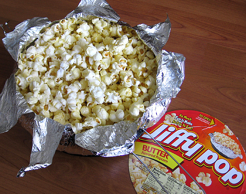 jiffy_pop_serving