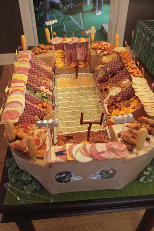 snack stadium via Heather Arment of A Lil’ Curious