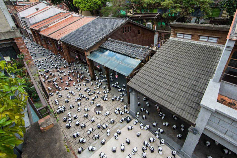 1600-pandas-in-hong-kong-designboom-07