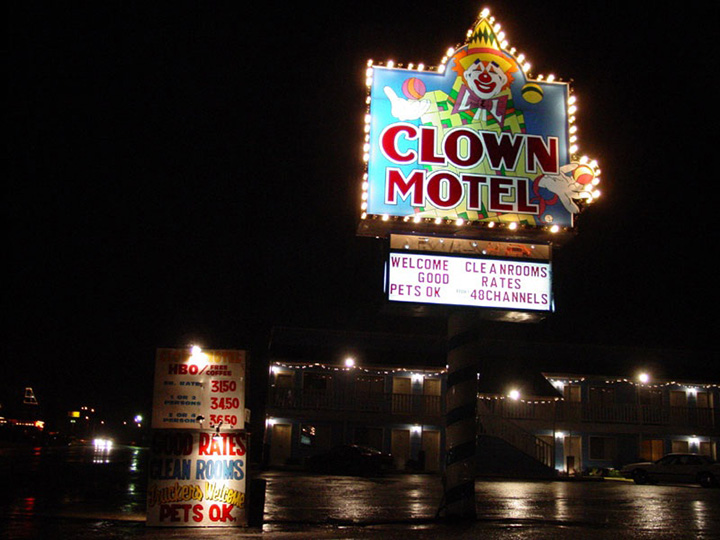 clown motel #4