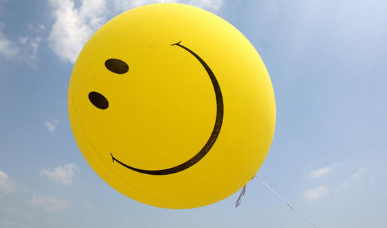 happy face balloon