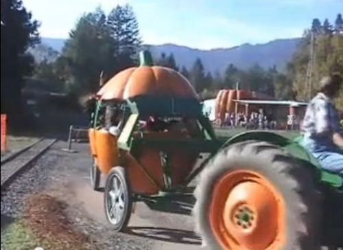 pumpkin coach santa's village #3