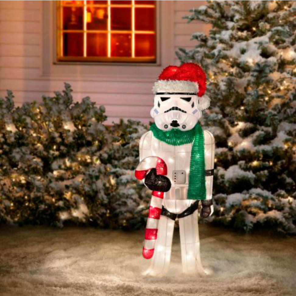 https://peewee.com/wp-content/uploads/2014/12/Star-Wars-Lawn-Ornaments-2.jpg