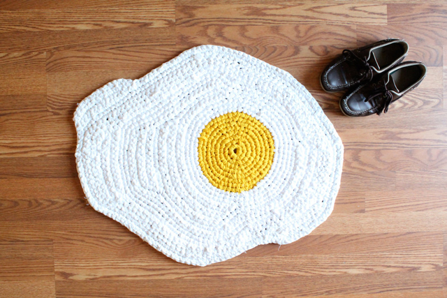 Egg-rug