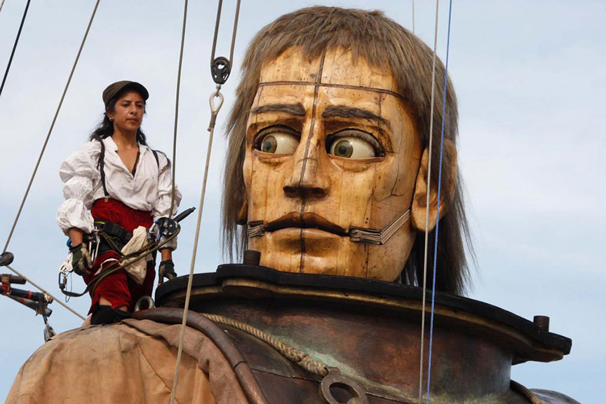 Giant Marionettes #11