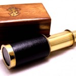 Handheld-Brass-Telescope