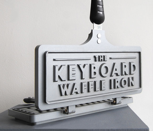 Keyboard-Waffle-Iron-3