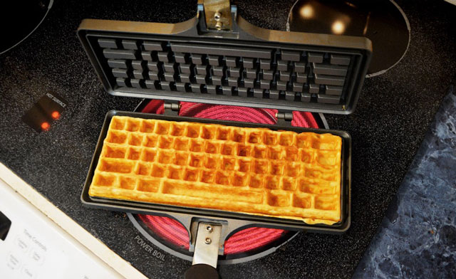 Keyboard-Waffle-Iron