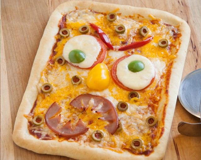monster-face-pizza