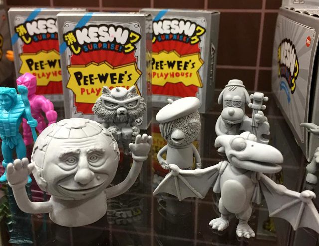 pee wee reaction figures