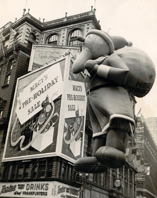 Santa-Balloon-1940