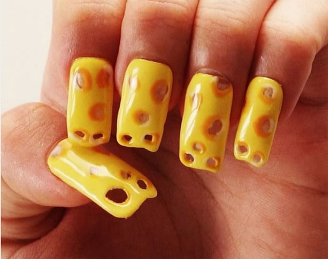 Swiss-cheese-fingernails
