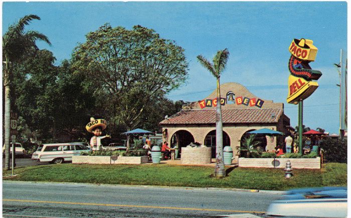 Taco Bell in the 1960s, 1970s & 1980s: See their old restaurants