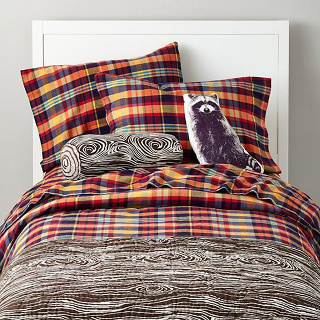 Urban-Lumberjack-Bedding-with-Raccoon