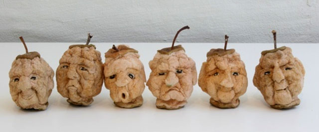 shrunken apple dolls