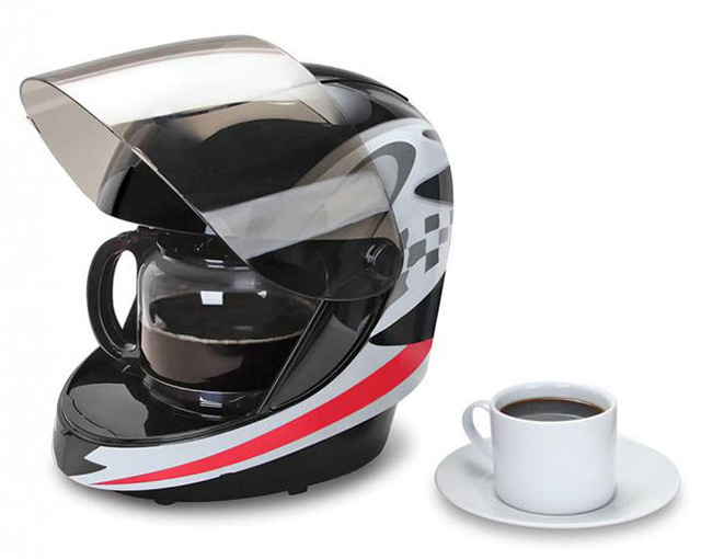 motorcycle-helmet-coffee-maker-2