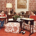photograph_of_the_reagans_eating_on_tv_trays_in_the_white_house_residence_-_nara_-_198525-9cf34be6128e0fc689b7593a25801feb032048eb-s800-c85
